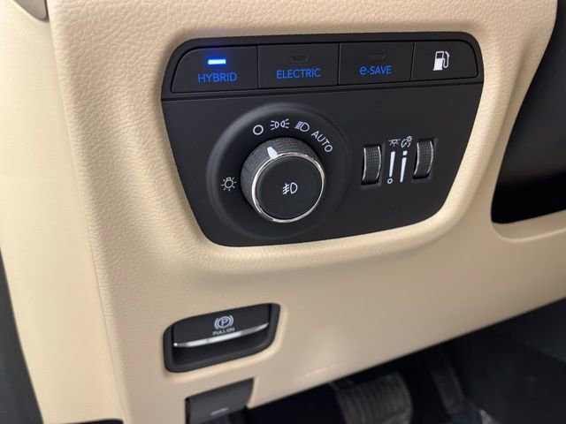 Used 2024 Jeep Grand Cherokee Limited 4xe w/ Luxury Tech Group II image 34