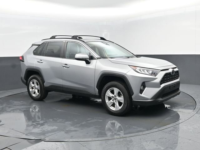 Used 2019 Toyota RAV4 XLE w/ All Weather Liner Package AWD/4WD image 3
