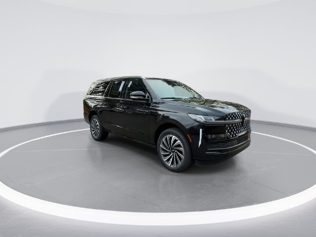New 2025 Lincoln Navigator L Black Label AWD/4WD image 2
