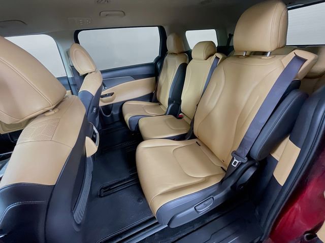Used 2023 Kia Carnival LX image 23