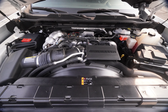 Used 2025 Chevrolet Silverado 2500 LTZ w/ LTZ Convenience Package AWD/4WD image 10