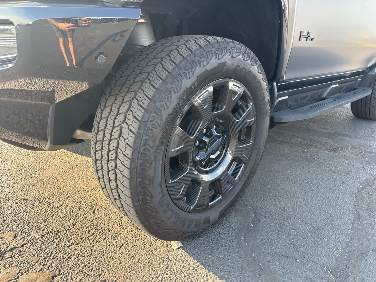 Certified 2026 GMC Hummer EV 3X AWD/4WD image 9