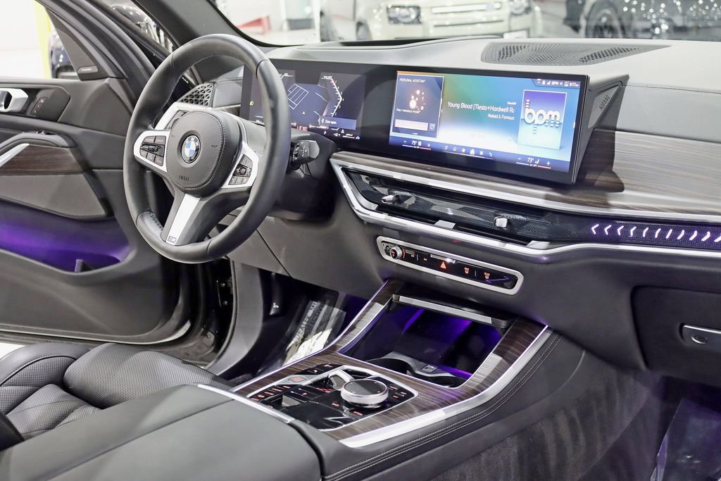 Used 2024 BMW X5 xDrive40i w/ M Sport Package image 35