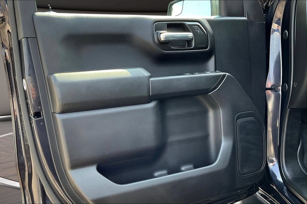 Used 2022 Chevrolet Silverado 1500 Custom AWD/4WD image 23