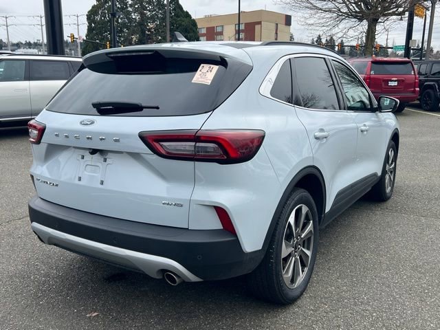 Used 2025 Ford Escape Platinum image 5