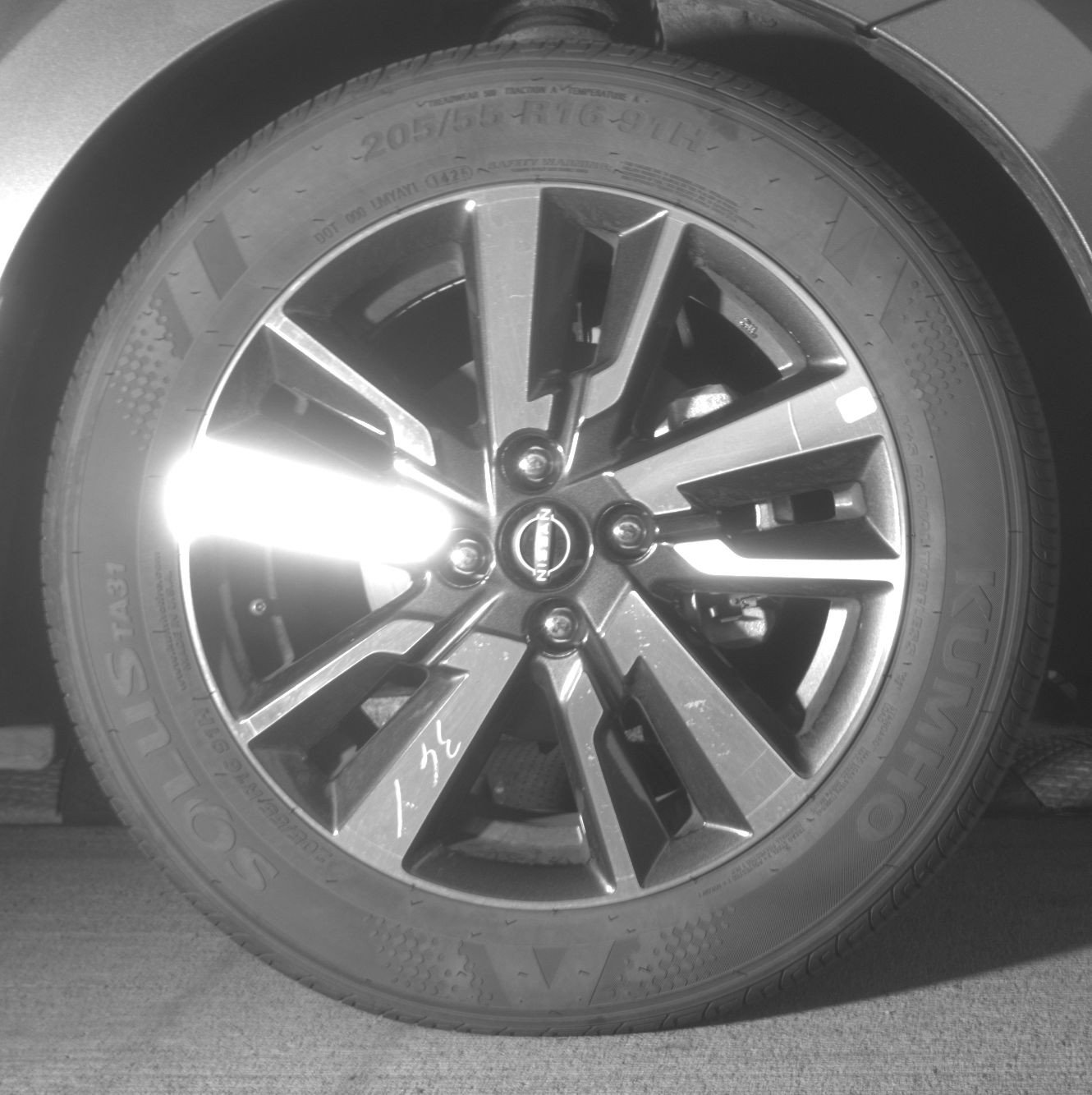 Used 2025 Nissan Versa SV image 13