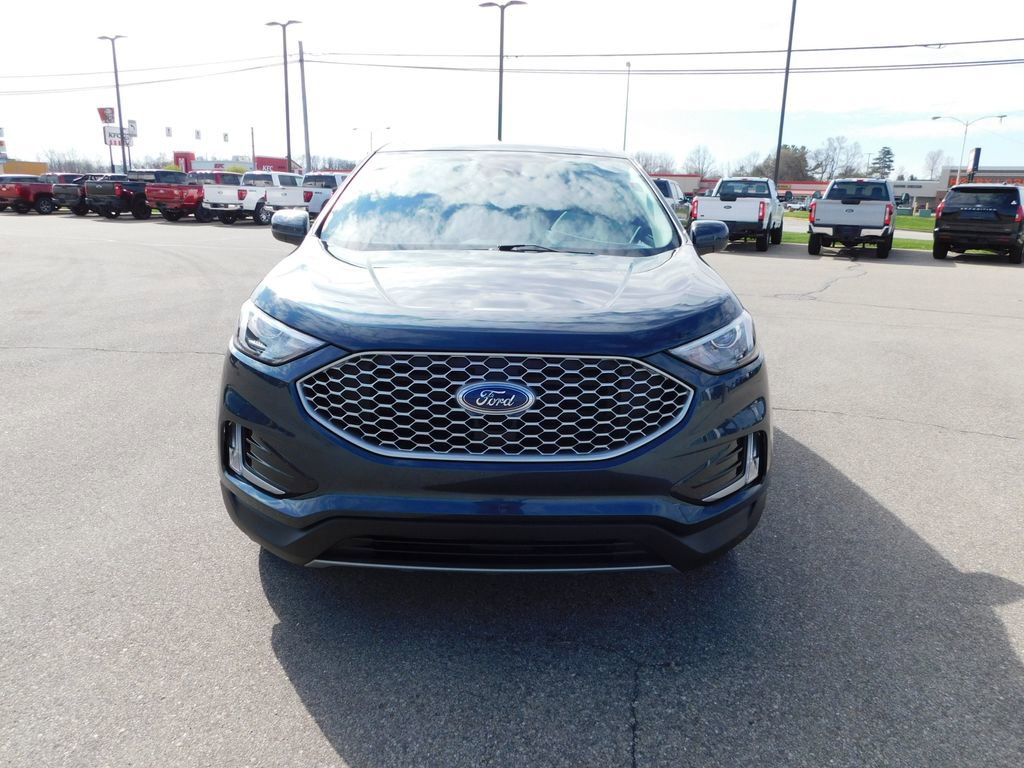Used 2024 Ford Edge SEL w/ Convenience Package image 8