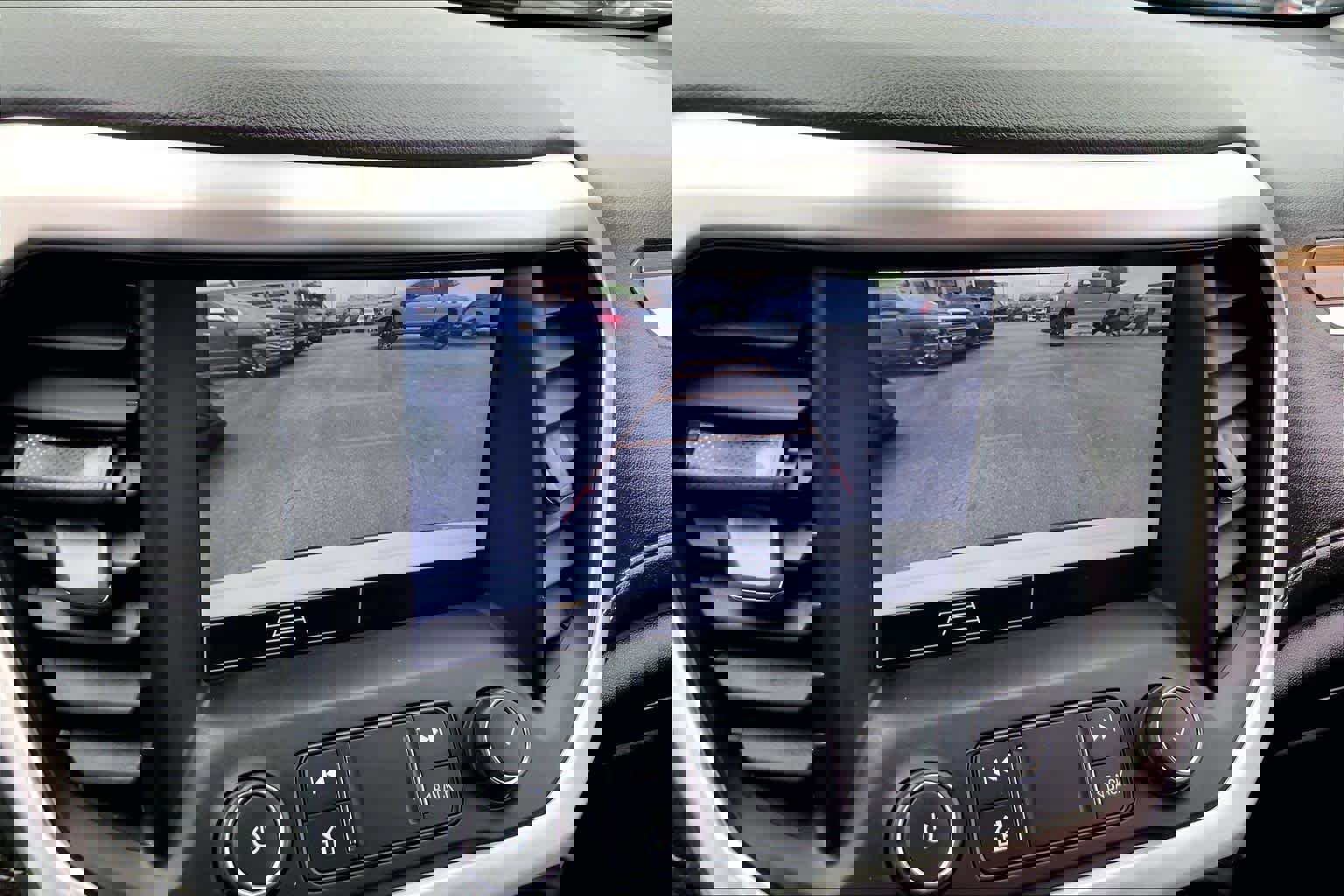 Used 2022 GMC Acadia SLE w/ Elevation Edition FWD image 23