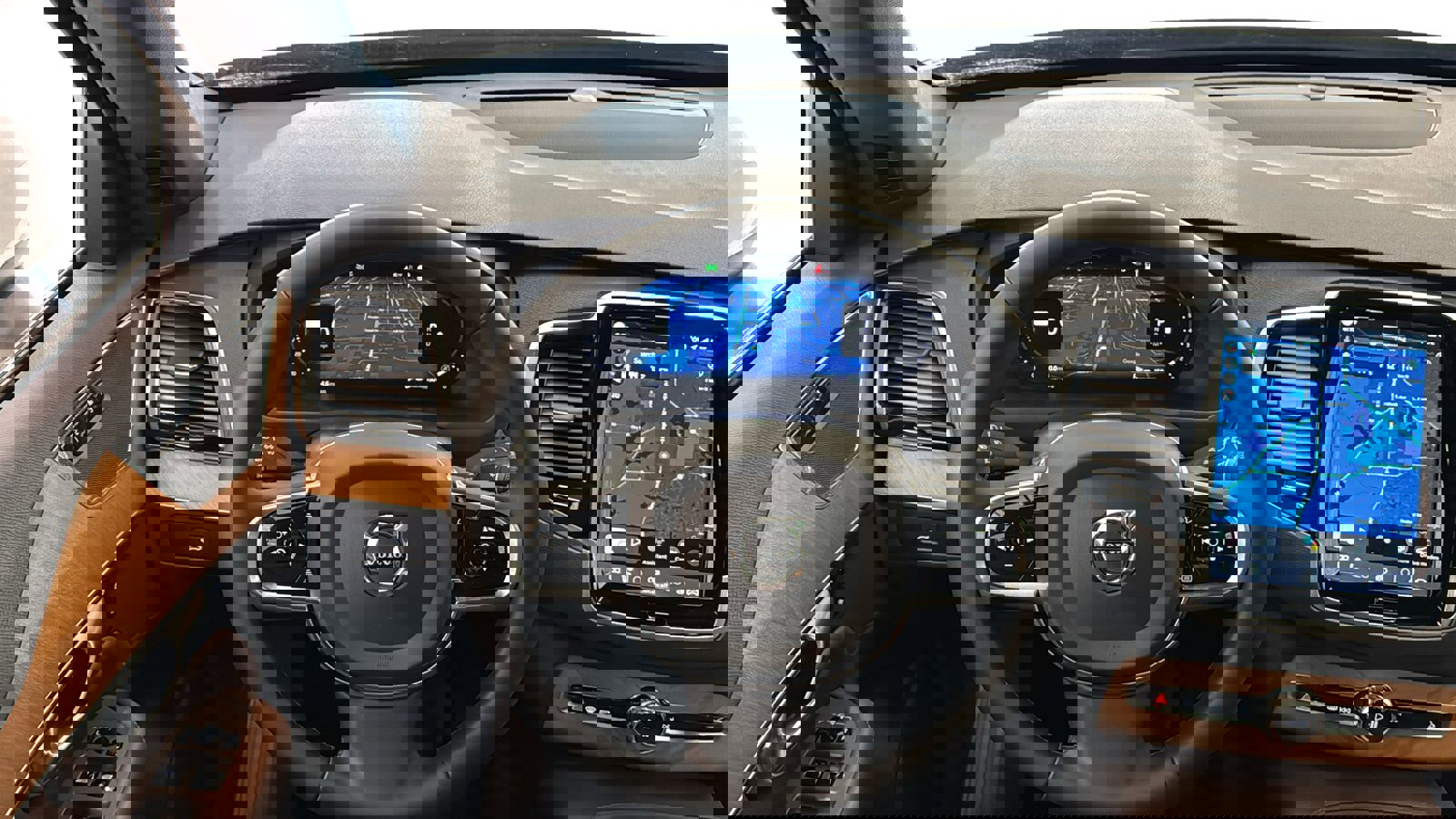 Used 2024 Volvo XC90 B6 Plus w/ Protection Package Premier image 12