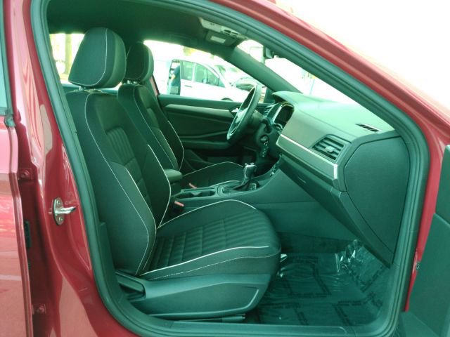 Used 2024 Volkswagen Jetta Sport image 19