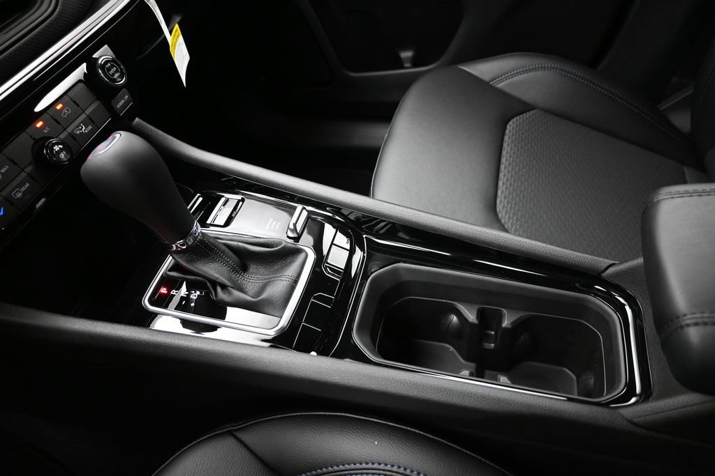 New 2026 Jeep Compass Latitude AWD/4WD image 14