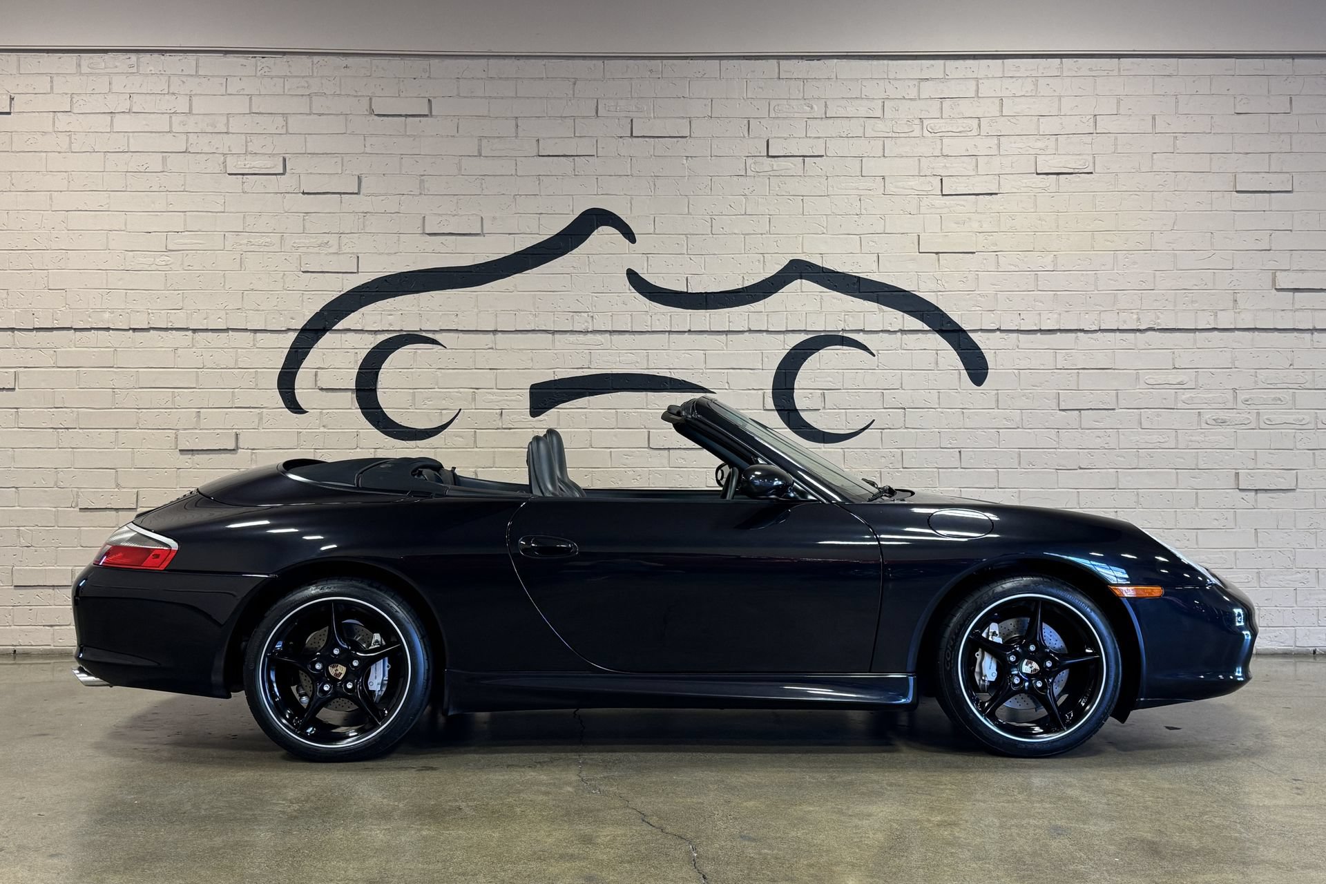 Used 2003 Porsche 911 Carrera 4 AWD/4WD image 4