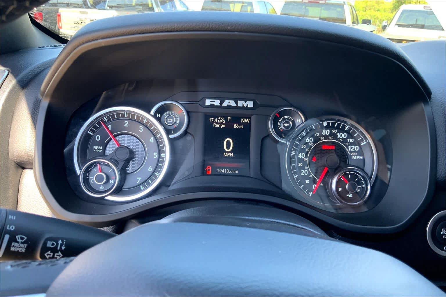 Used 2025 RAM 1500 Big Horn AWD/4WD image 24