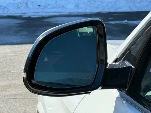 Used 2023 BMW X4 xDrive30i w/ M Sport Package image 15