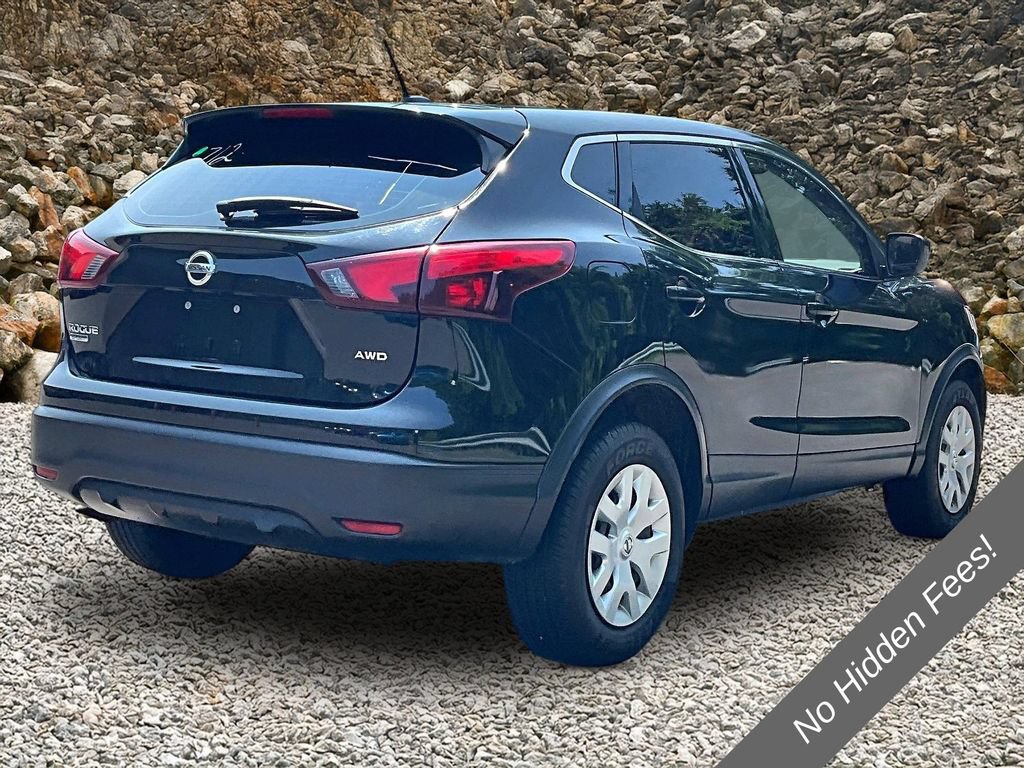 Used 2018 Nissan Rogue Sport S AWD/4WD image 2