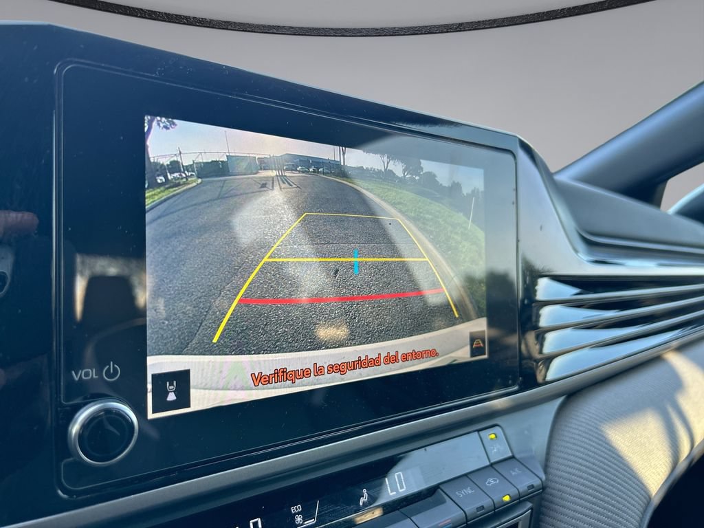 Used 2025 Toyota Camry SE FWD image 23