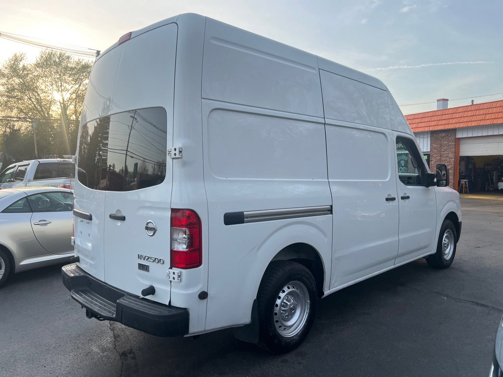 Used 2015 Nissan NV 2500 S w/ Power Package RWD image 9