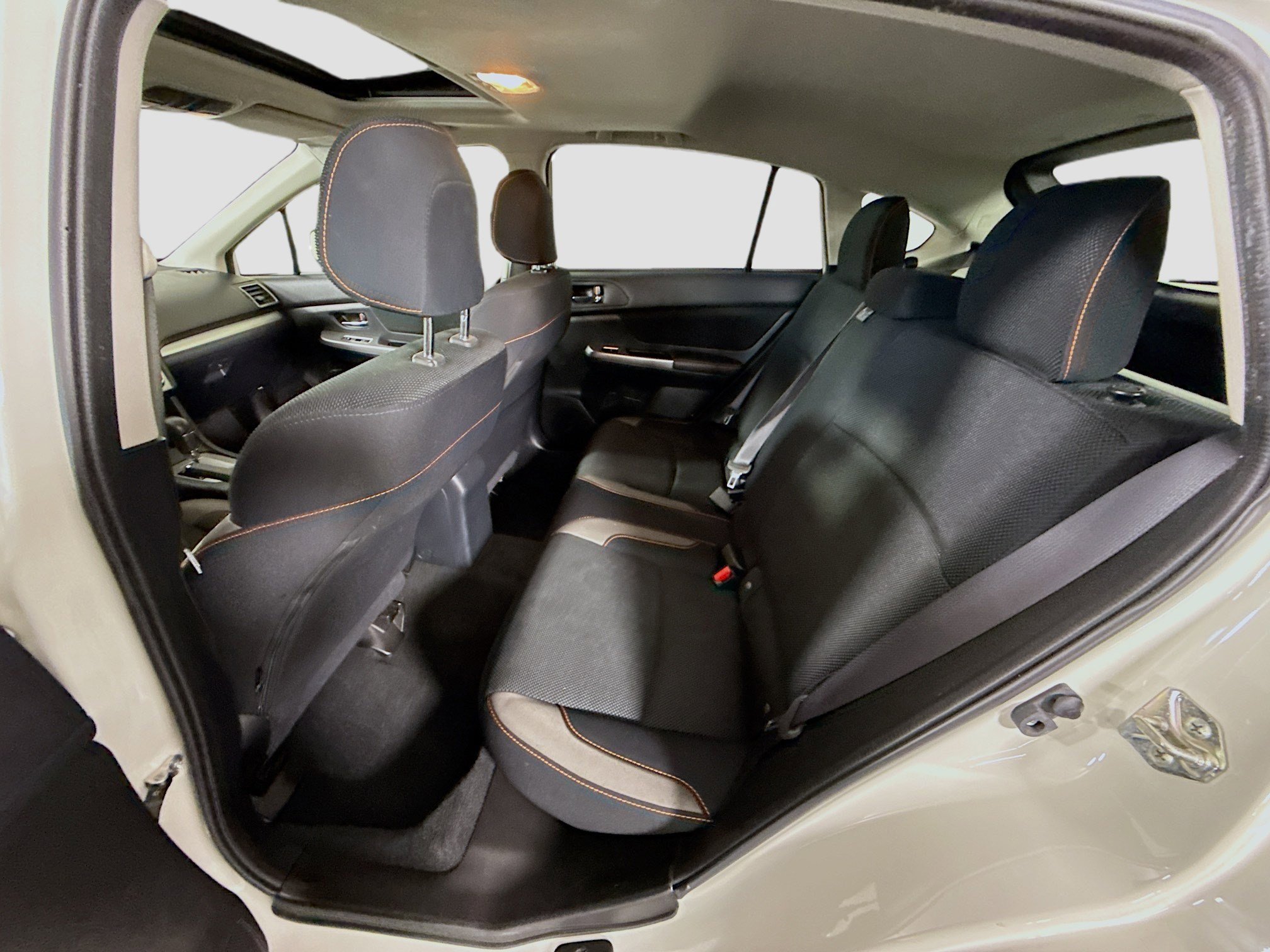 Used 2016 Subaru Crosstrek 2.0i Premium w/ Moonroof Package image 24