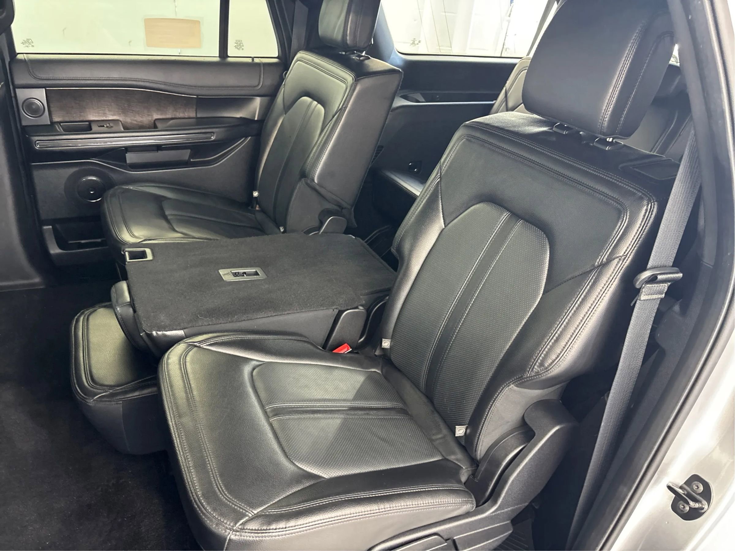 Used 2021 Ford Expedition Max Limited AWD/4WD image 14