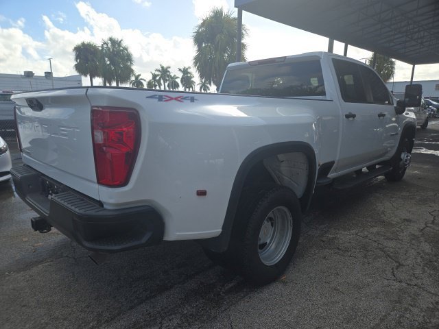 Used 2024 Chevrolet Silverado 3500 W/T AWD/4WD image 4