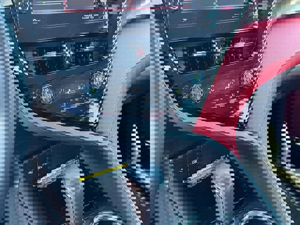 Used 2021 Toyota Camry XSE image 22