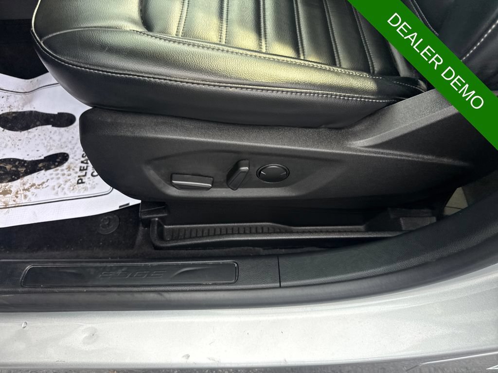 Used 2023 Ford Edge SEL AWD/4WD image 26