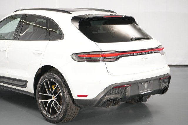 Used 2023 Porsche Macan AWD/4WD image 17