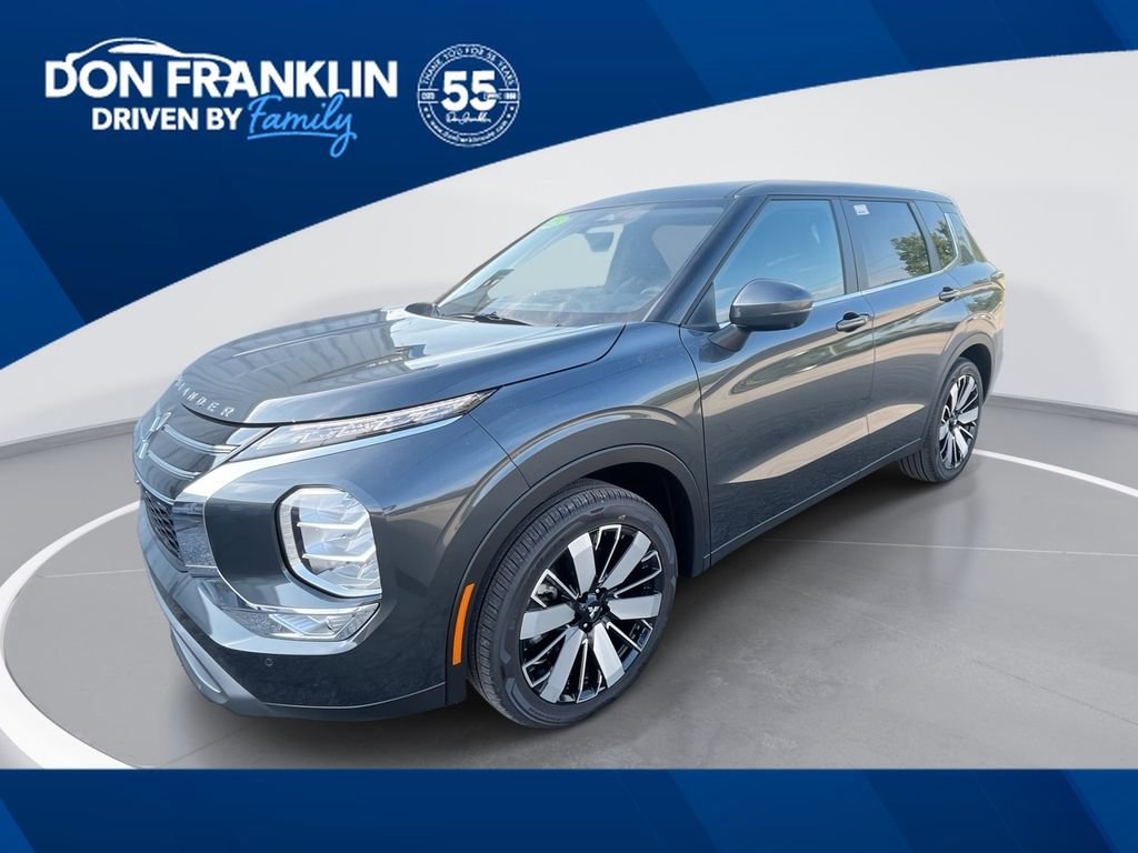 New 2025 Mitsubishi Outlander SE