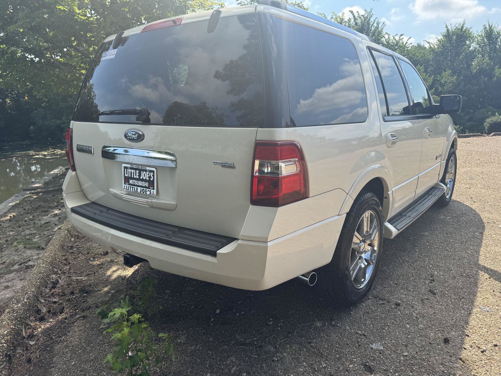 Used 2007 Ford Expedition Limited AWD/4WD image 4