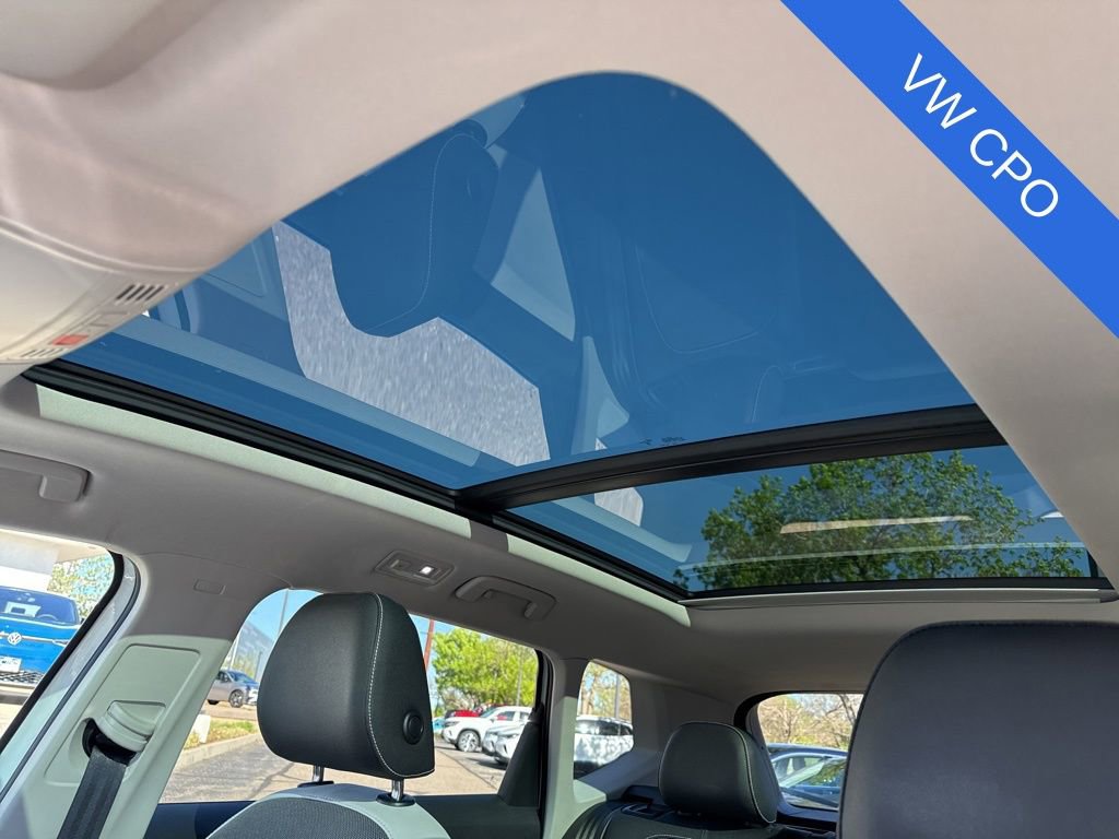 Used 2025 Volkswagen Taos SE AWD/4WD image 24