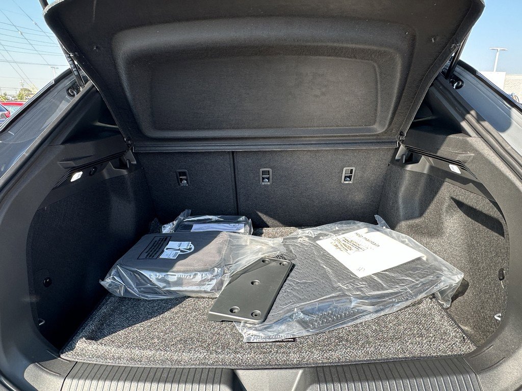 New 2025 Volkswagen ID.4 Pro AWD/4WD image 4