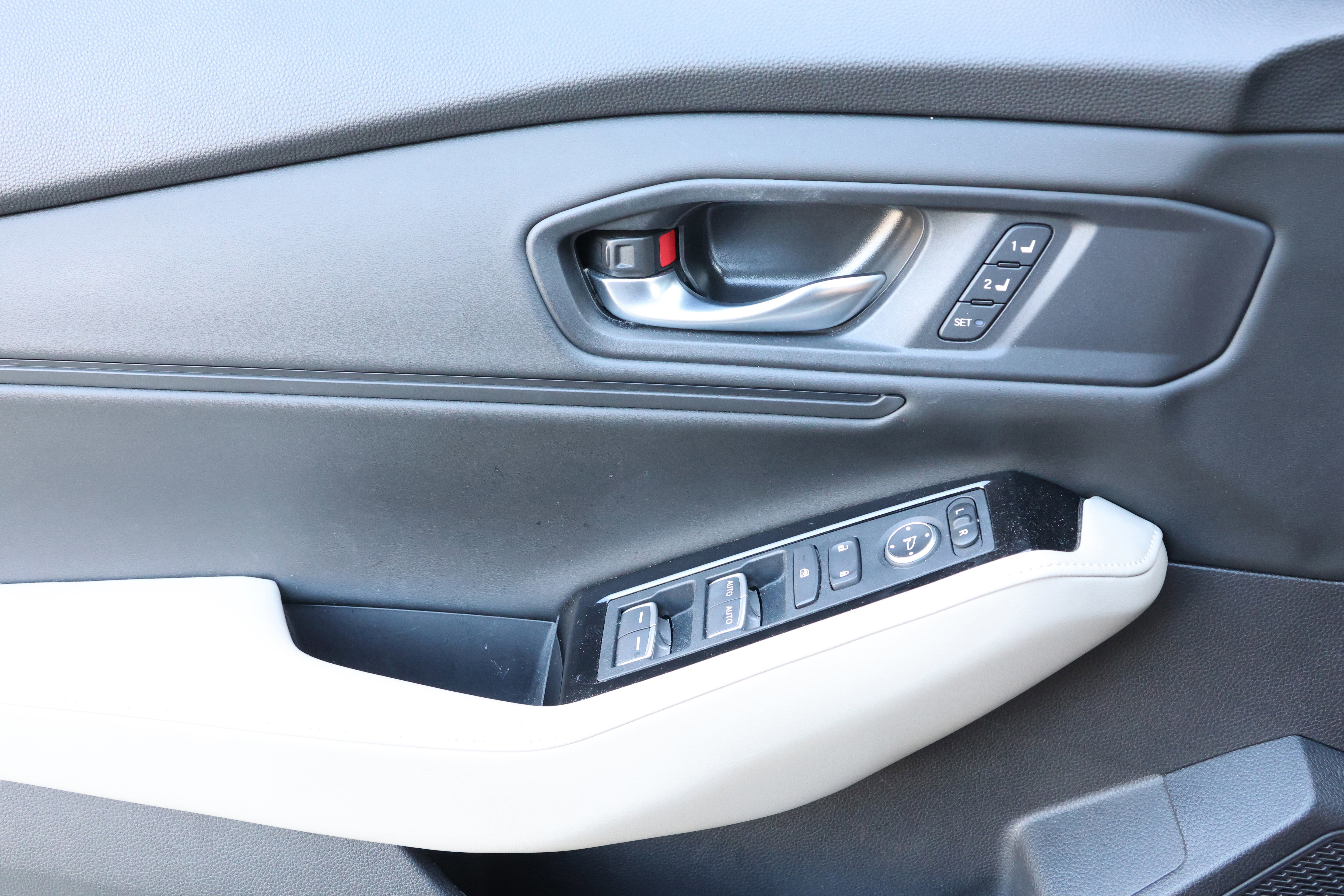 Used 2024 Honda Accord Touring image 12