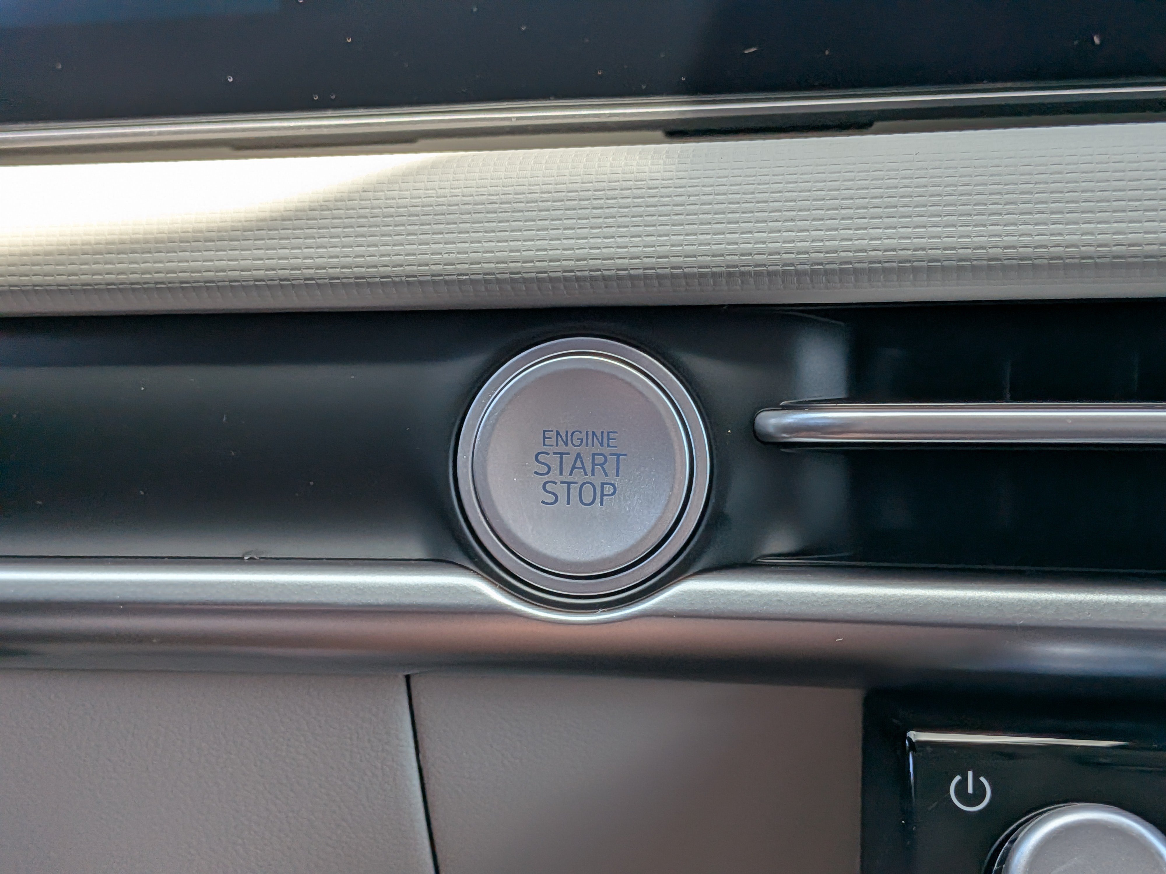 New 2026 Hyundai Tucson Limited FWD image 28