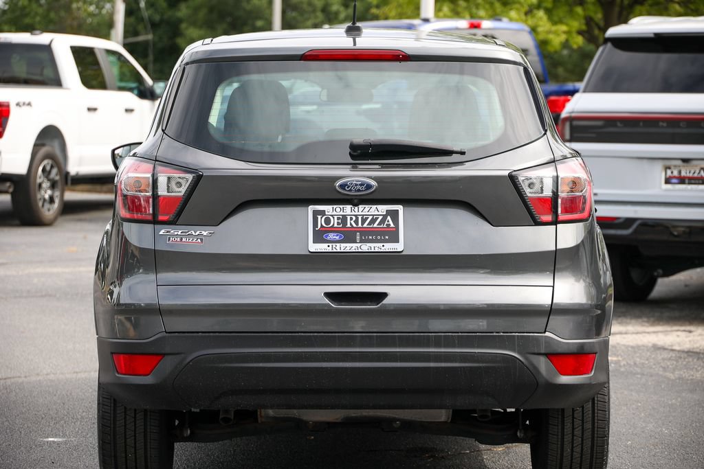 Used 2017 Ford Escape SE w/ SE Sport Appearance Package FWD image 15