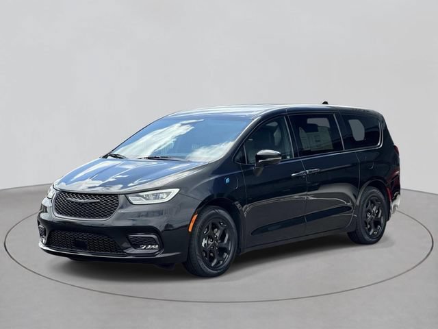 Used 2022 Chrysler Pacifica Touring-L w/ S Appearance Package FWD image 1