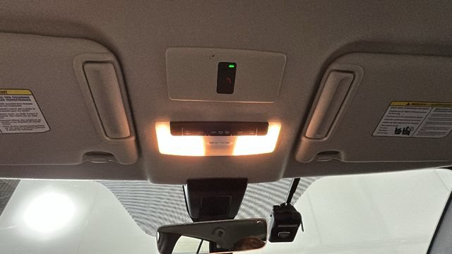 Used 2024 Nissan Kicks SR w/ SR Premium Package FWD image 25