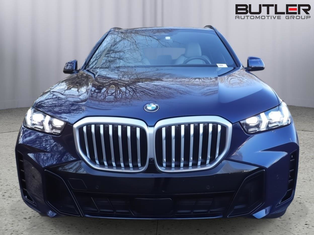 Certified 2024 BMW X5 sDrive40i w/ M Sport Package image 2