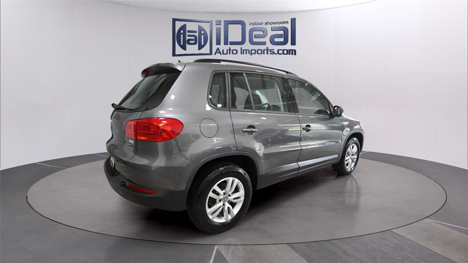 Used 2016 Volkswagen Tiguan S AWD/4WD image 5