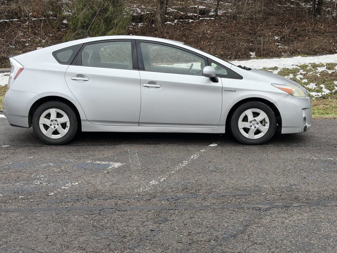 Used 2010 Toyota Prius Five FWD image 1
