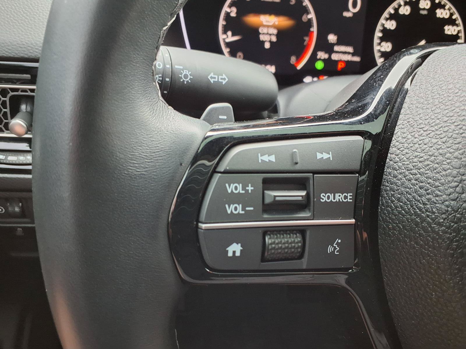 Used 2025 Honda Civic Sport image 15