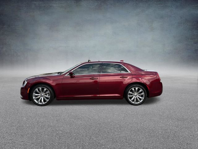 Used 2019 Chrysler 300 Touring w/ Quick Order Package 2EF image 13