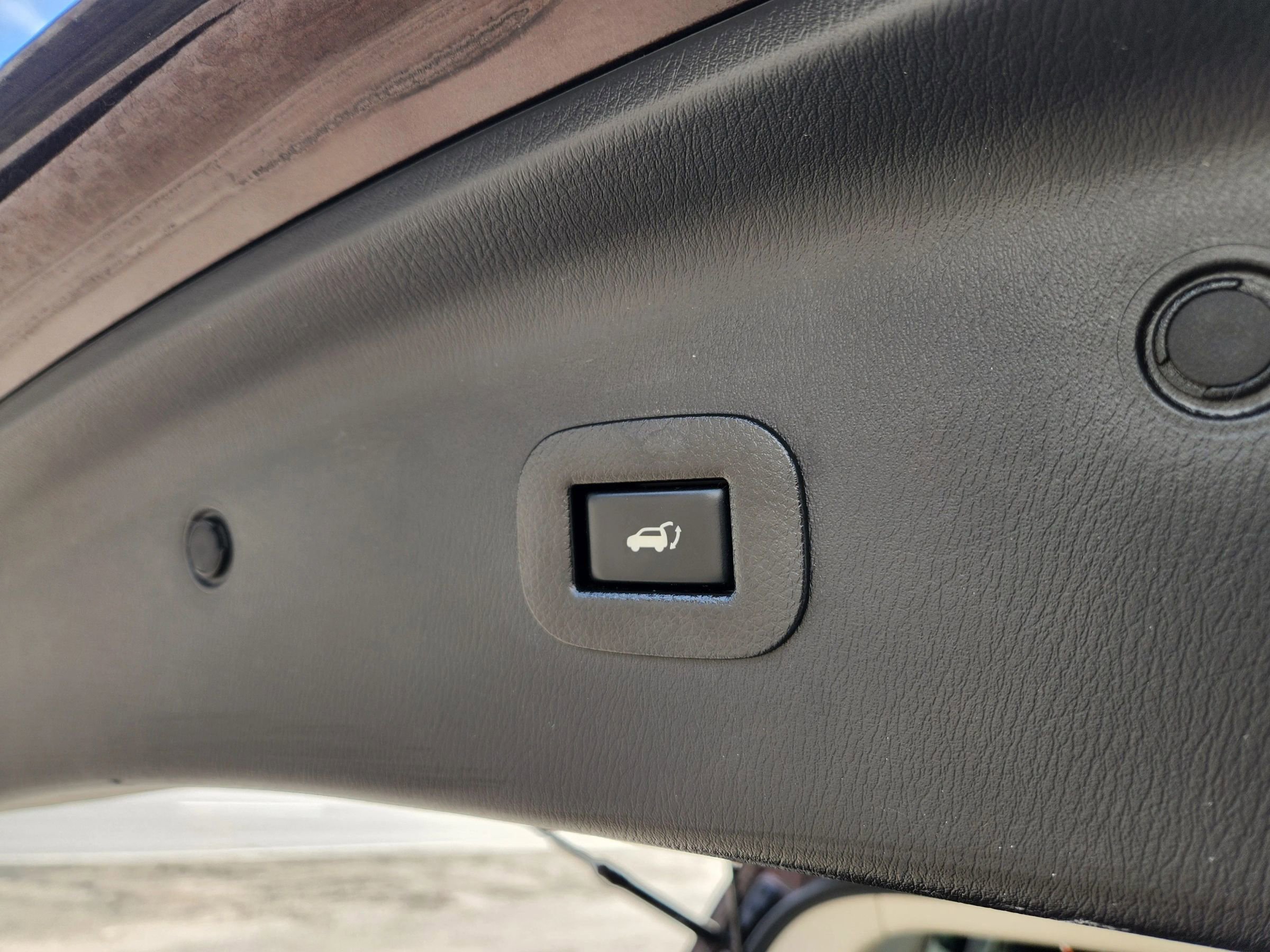 Used 2019 Nissan Armada SL w/ Premium Package image 19