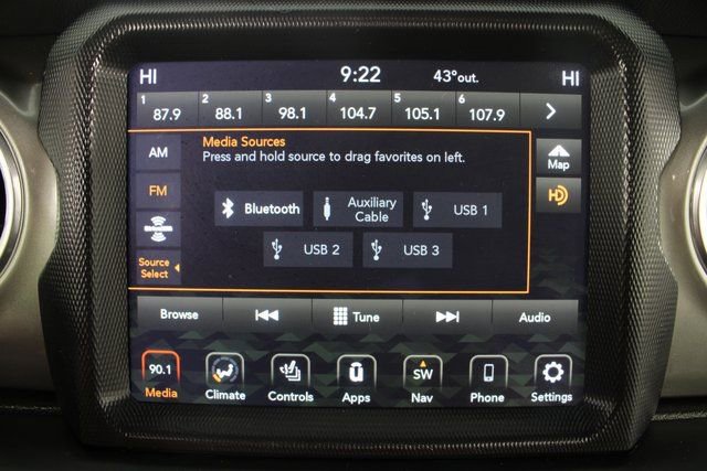 Used 2020 Jeep Wrangler Unlimited Sahara image 5