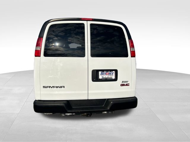 Used 2017 GMC Savana 2500 LS image 4