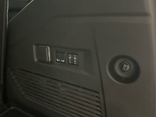 New 2026 Chevrolet Tahoe High Country image 34