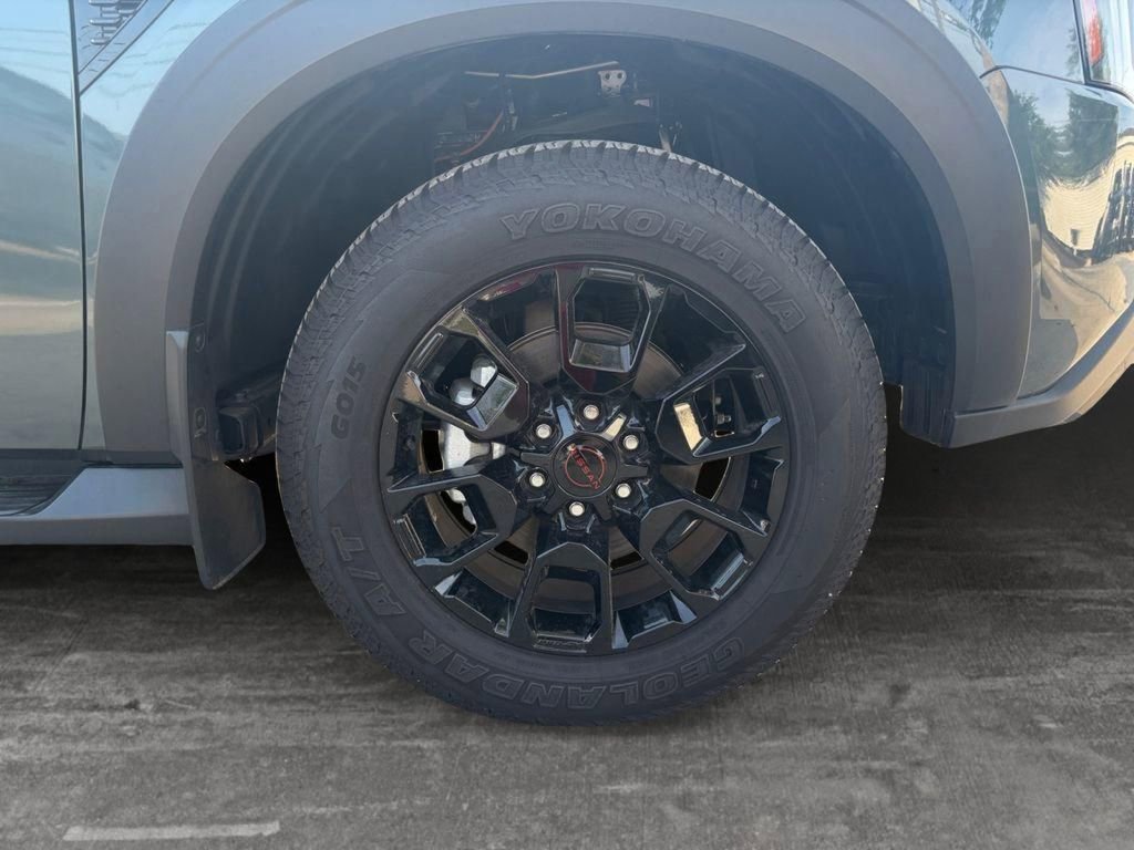 New 2026 Nissan Armada PRO-4X w/ Captain's Chari Seat Package AWD/4WD image 9