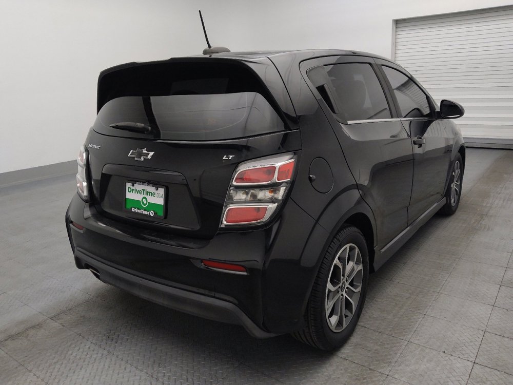 Used 2018 Chevrolet Sonic LT image 9