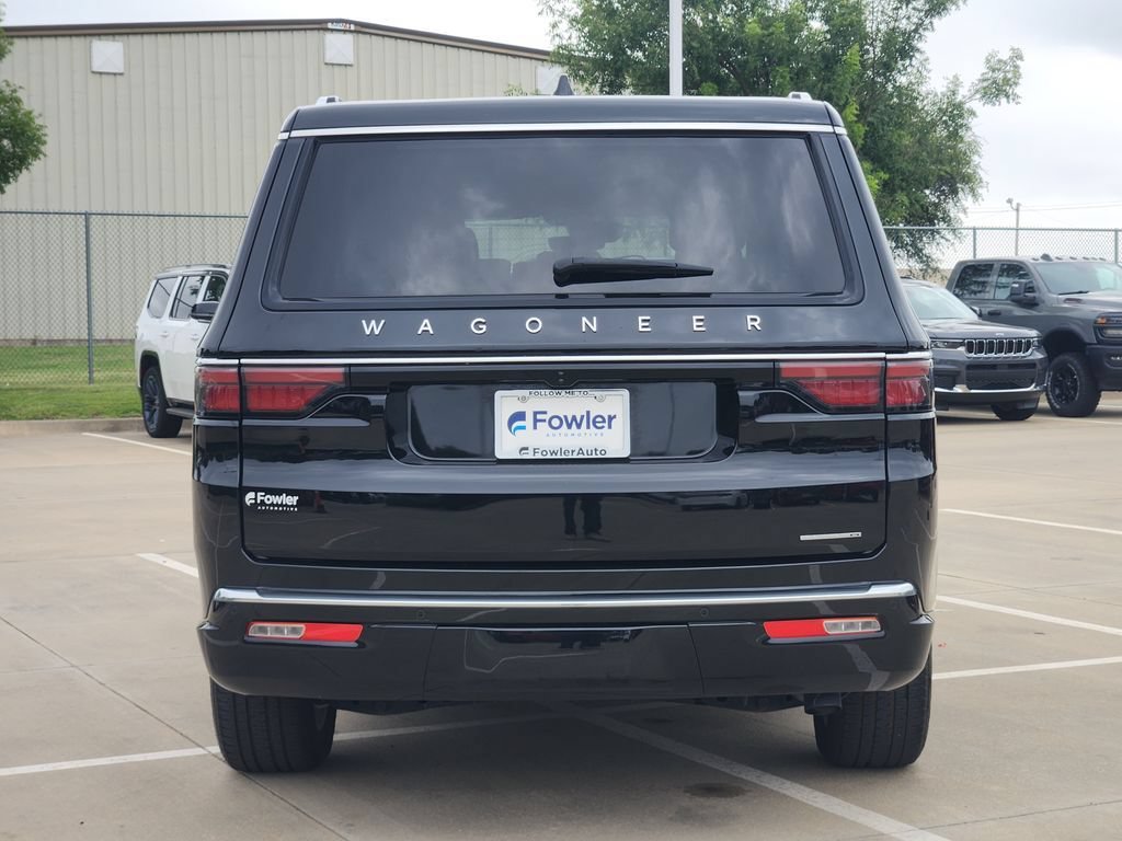 Used 2024 Jeep Wagoneer L Series III w/ Rear Seat Video Group 1 AWD/4WD image 6