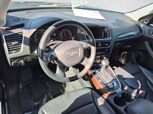 Used 2016 Audi Q5 2.0T Premium Plus w/ Technology Package AWD/4WD image 9