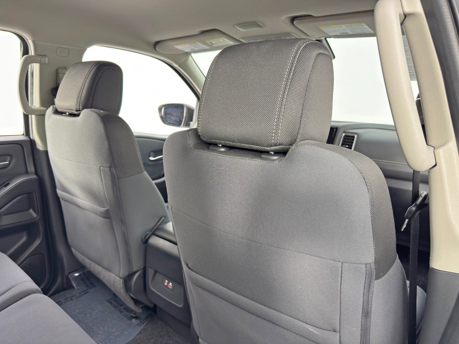 Used 2022 Nissan Frontier SV image 28